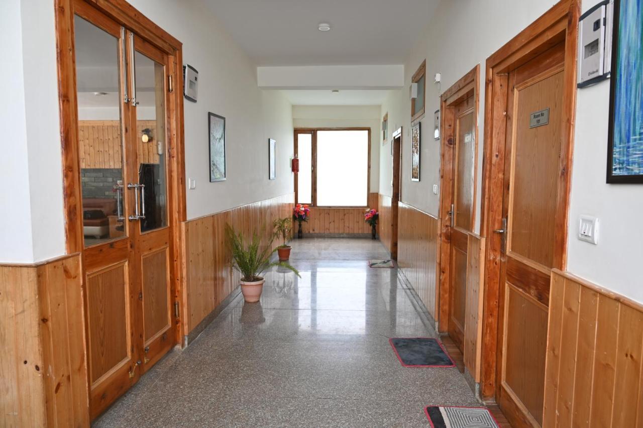 Hotel Seven Hills Manali Exterior foto