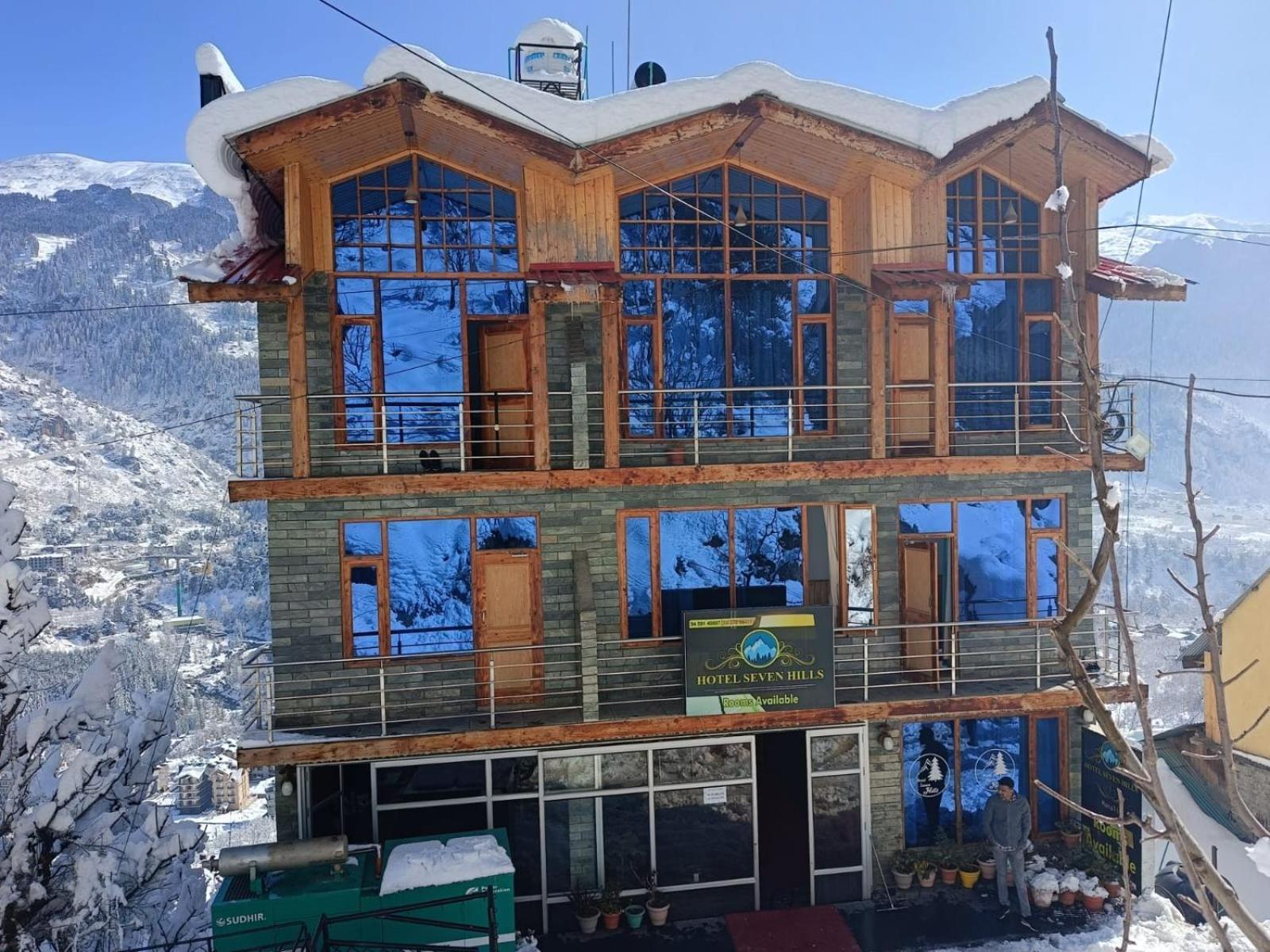 Hotel Seven Hills Manali Exterior foto