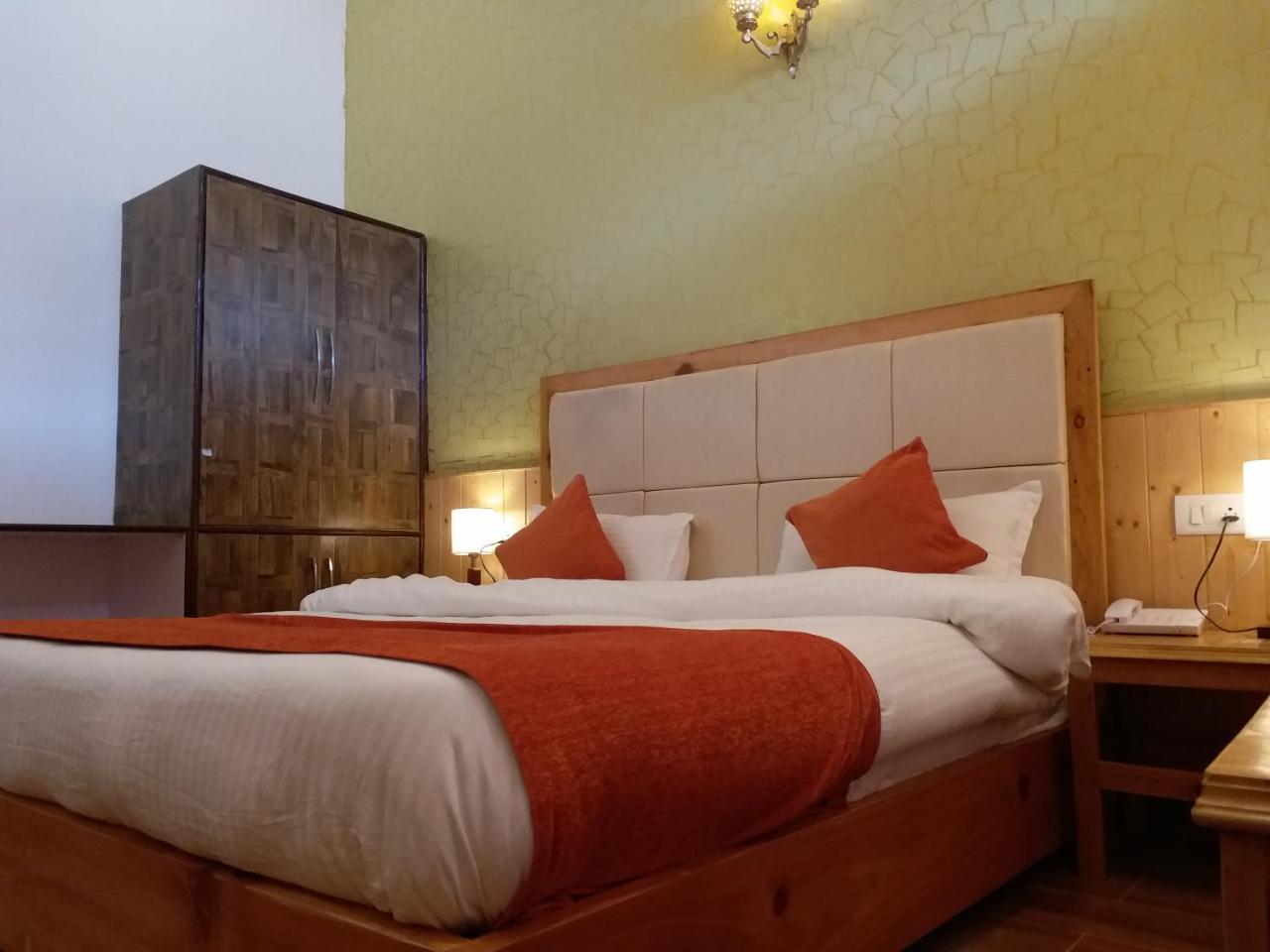 Hotel Seven Hills Manali Exterior foto